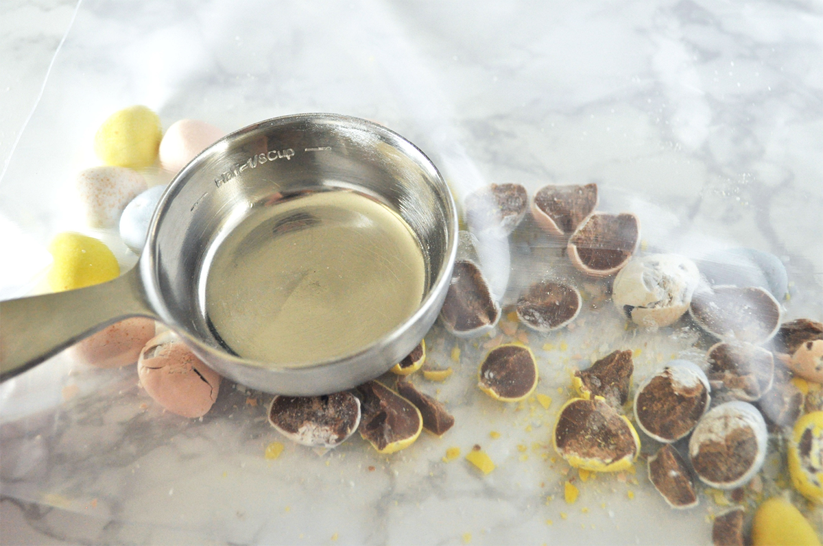 5 Cadbury Mini Eggs Dip_resized